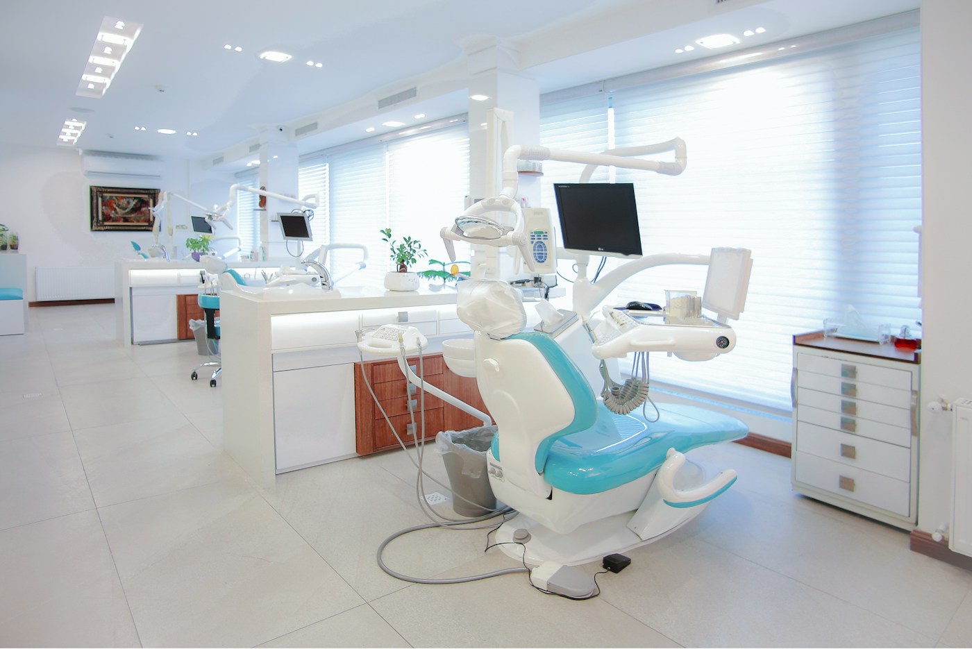 Stock photograph illustrating a bright dental practice